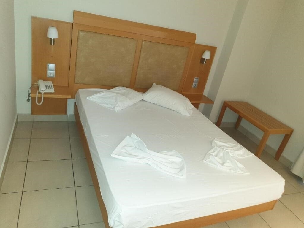 Fotografii Saint Constantin 3*