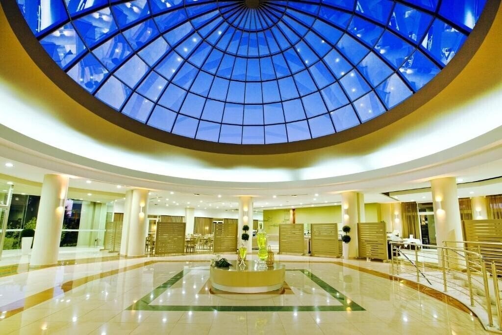 Imaginea Kipriotis Maris Suites 5*