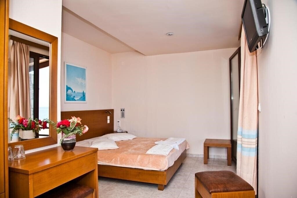 Fotografie Ekavi Hotel 3*