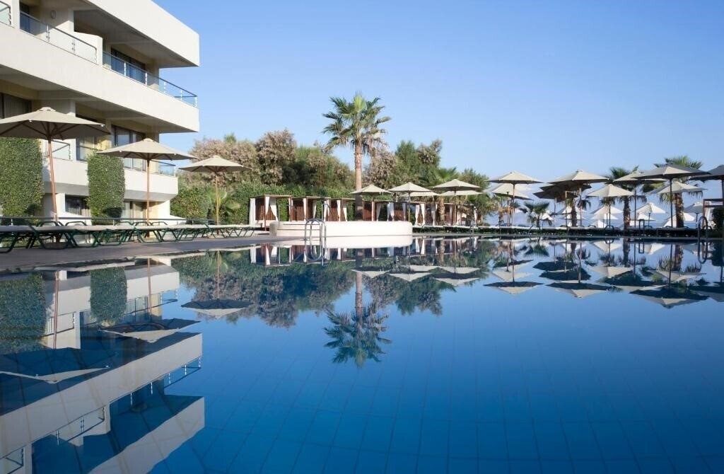 Фото Thalassa Beach Resort 4*