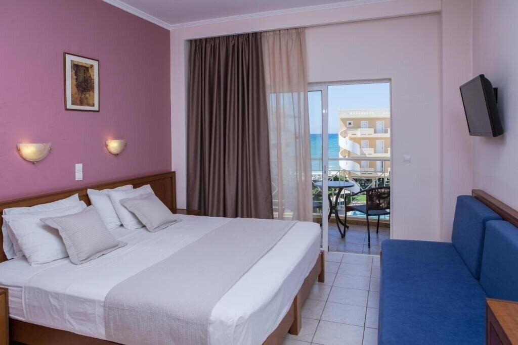 Imaginea Sunny Bay Hotel 3*