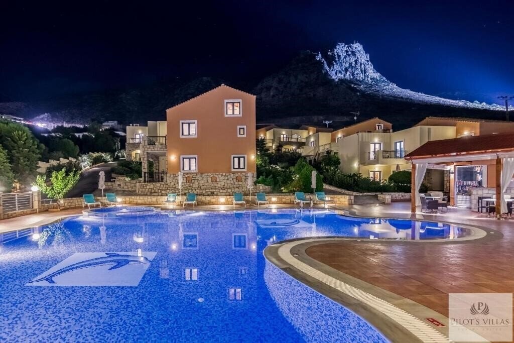 Hotel Pilot'S Villas Luxury Suites 4*