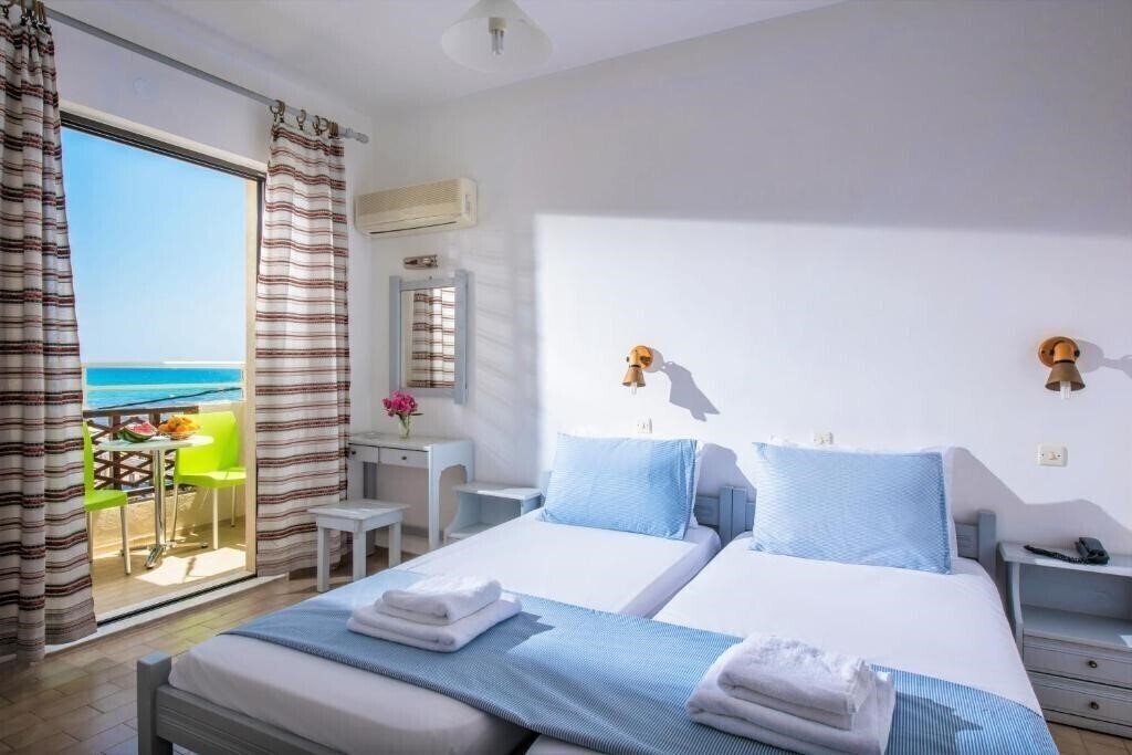 Изображение Smaragdine Beach Hotel 2*