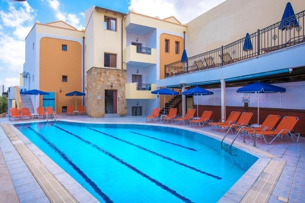 Hotel Irida Apartments 3*