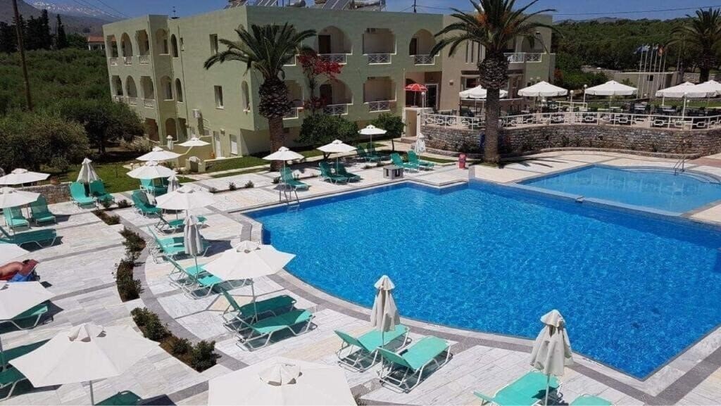 Hotel Vardis Olive Garden 2*