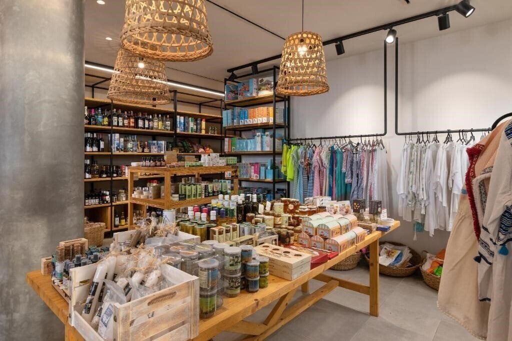 Imaginea Blue Sky Beach Hotel 3*