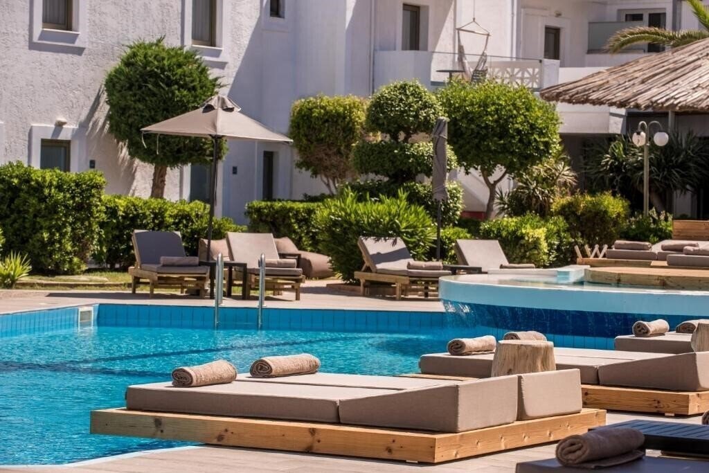 Imaginea Maya Beach Hotel 4*