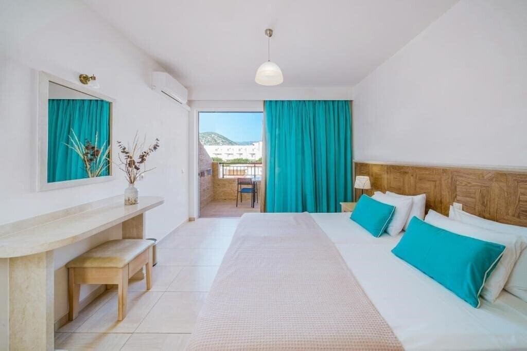 Imaginea Maria Rousse Hotel 3*