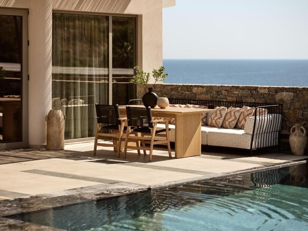 Фотография The Royal Blue A Luxury Beach Resort 5*