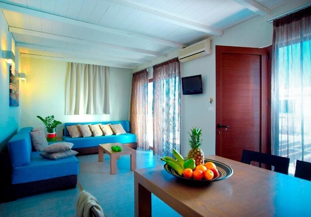 Imaginea Minos Village (Agia Marina) 2*