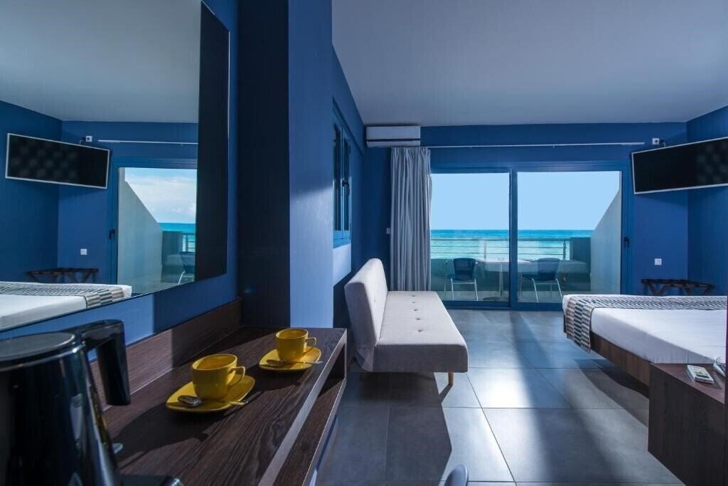 Hotel Compass Stalis Beach 4*