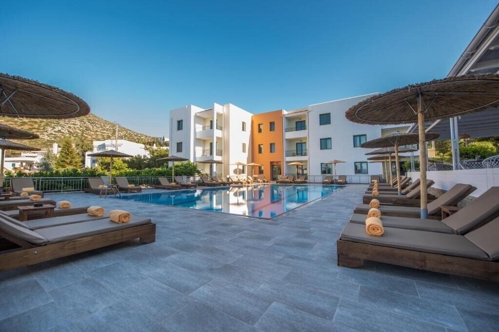 Hotel Mitos Village 4*