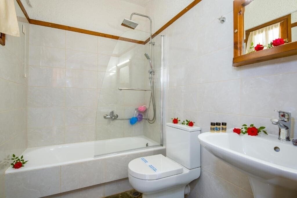 Фотография Folia Hotel Apartments 3*