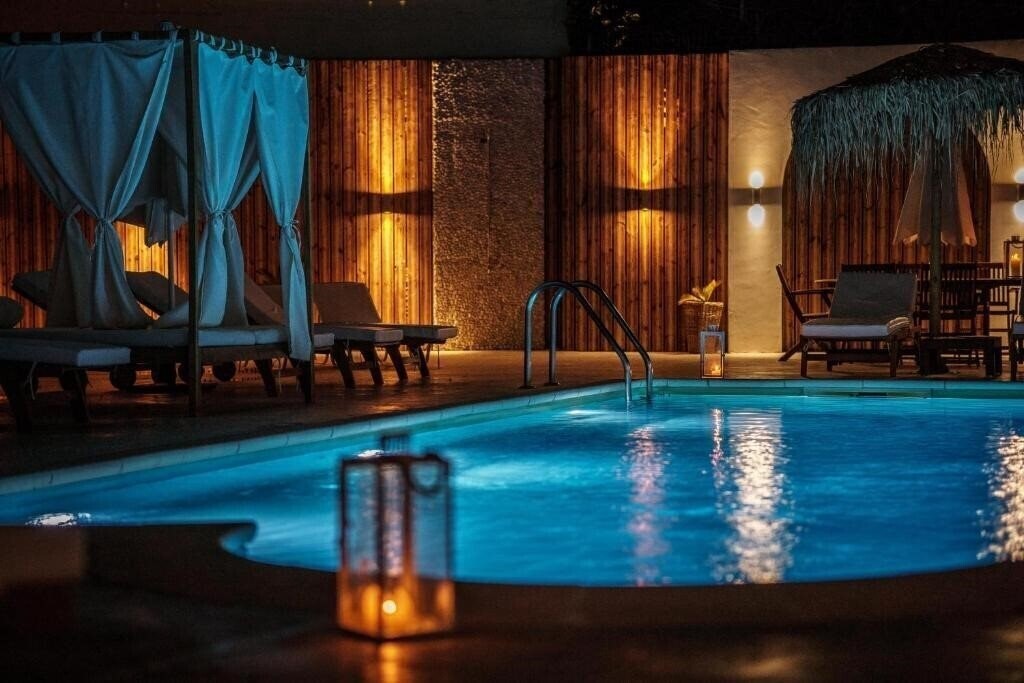 Imaginea Manias Hotel Apartments 3*