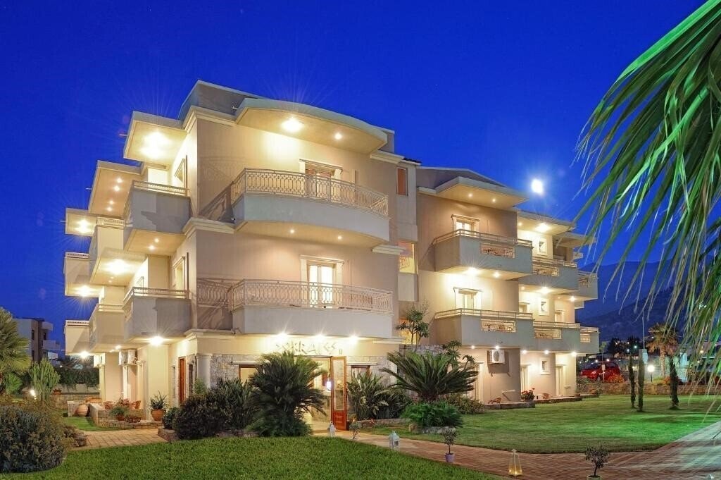 Fotografii Socrates 4*