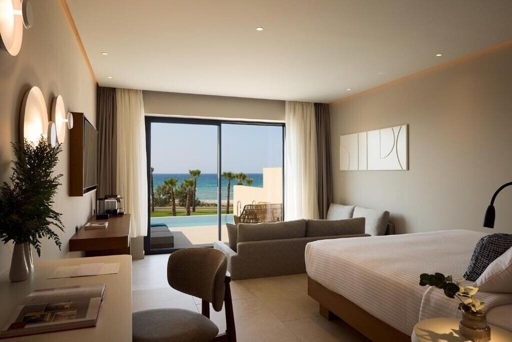 Fotografii Oros Luxury Beach Resort 5*