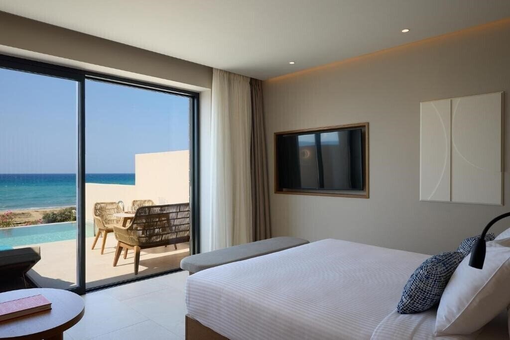 Imaginea Oros Luxury Beach Resort 5*