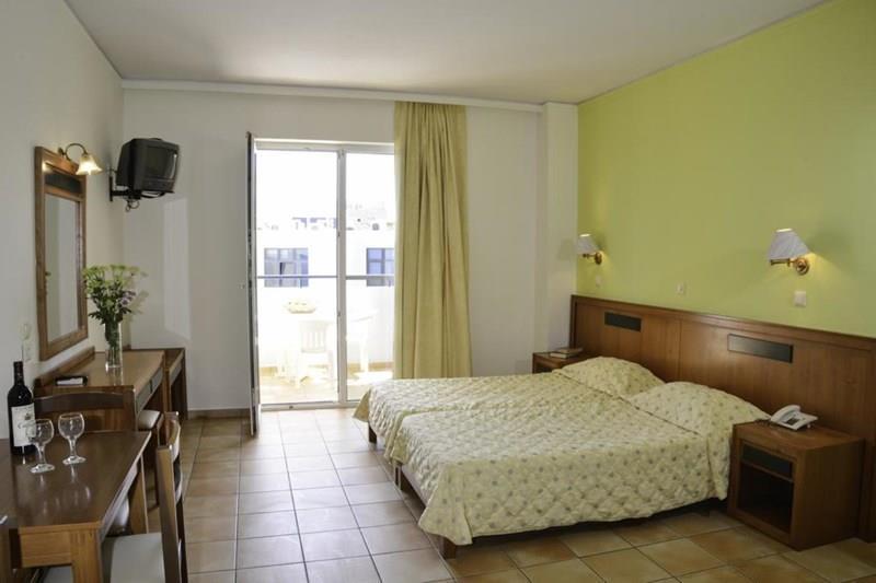 Фотография Lefkoniko Beach Hotel 3*