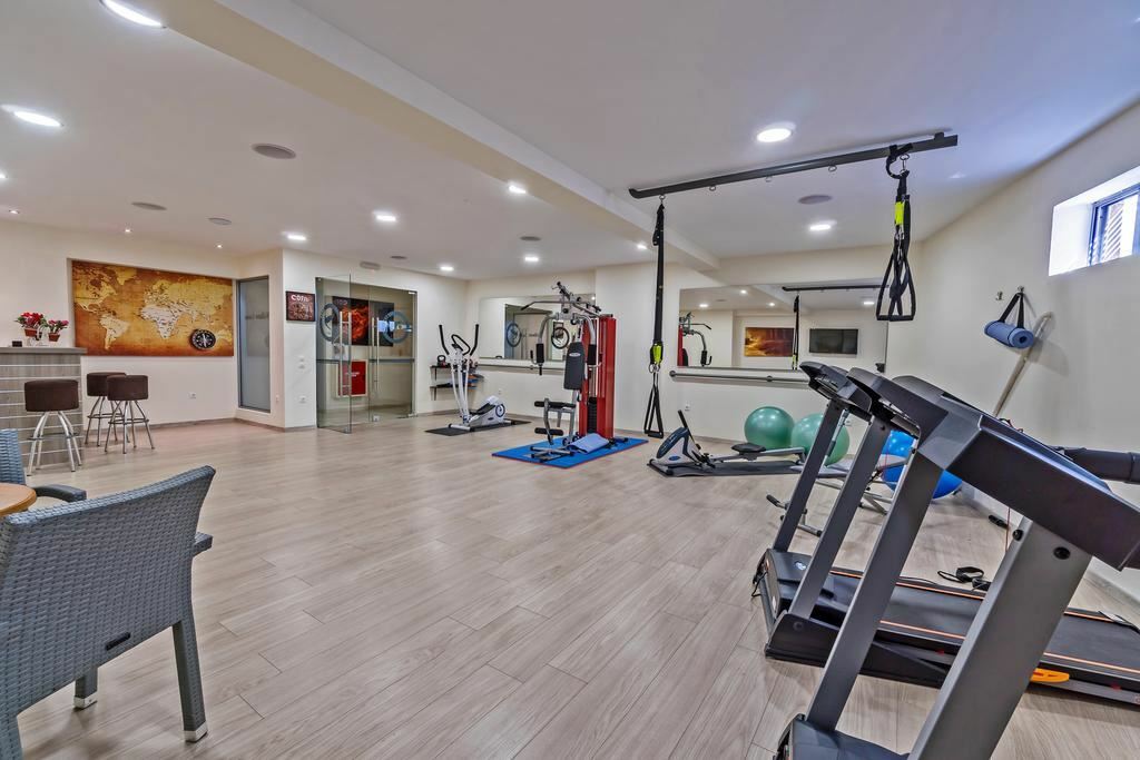Imaginea Lefkoniko Bay Hotel 3*