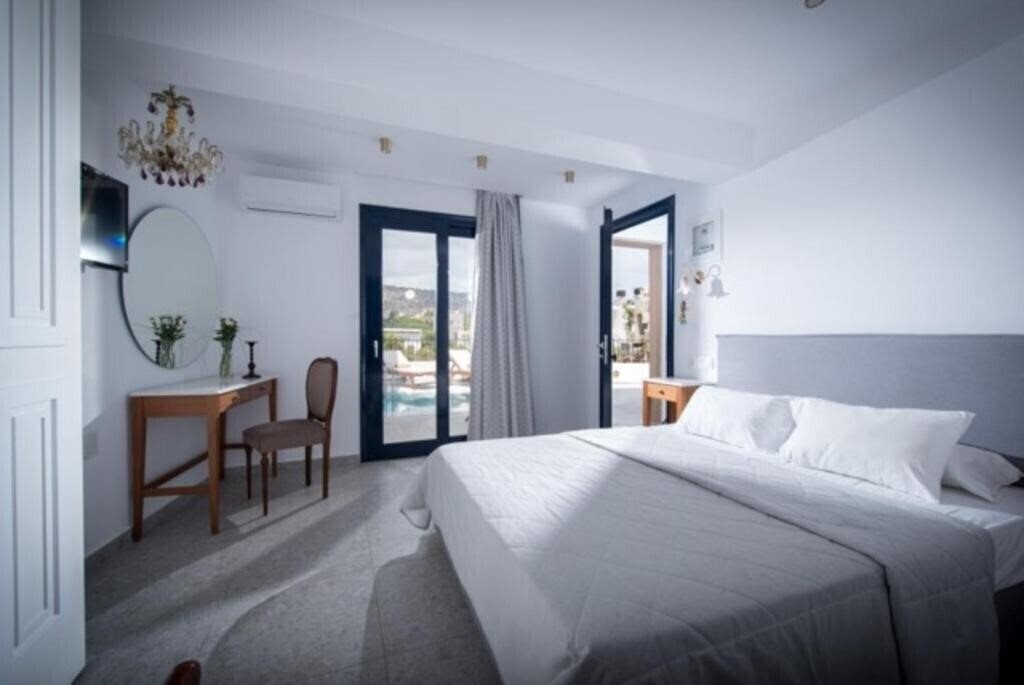 Фото Nami Hotel & Suites 4*