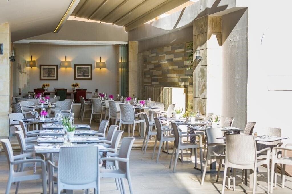 Imaginea Ideon Hotel 3*