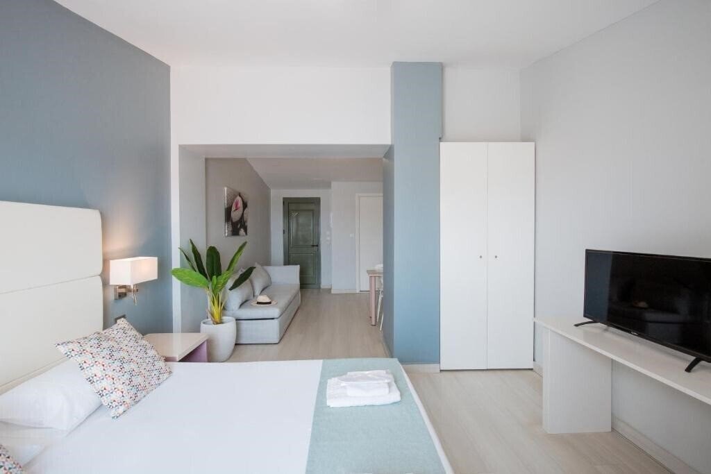 Фотография Sunrise Village Platanias 3*