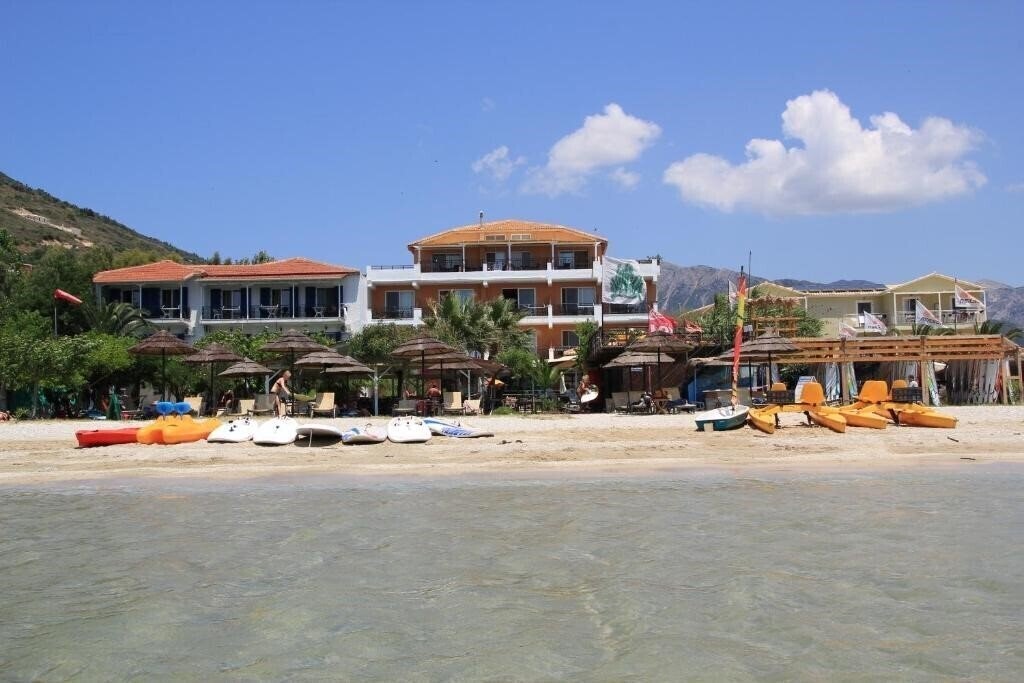 Hotel Grand Nefeli 4*