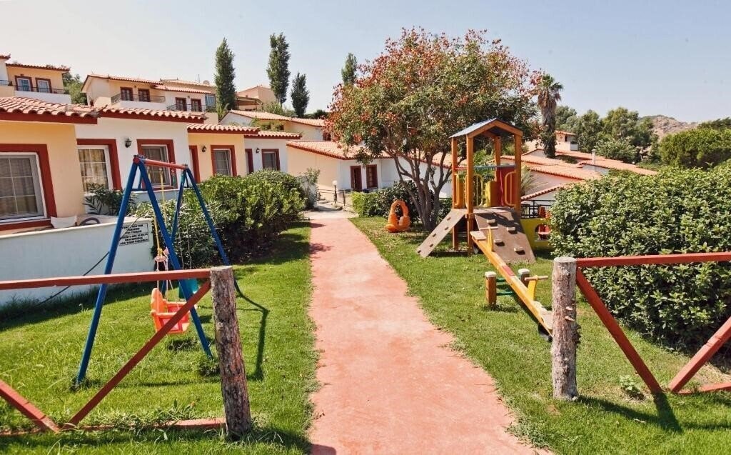 Fotografii Belvedere (Molivos) 4*