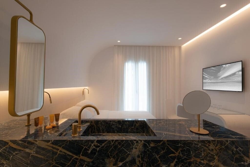 Imaginea Petasos Chic 3*