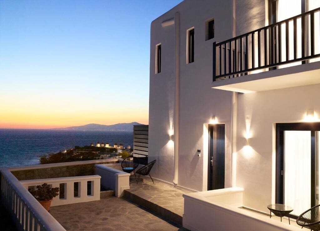 Hotel Epic Mykonos 3*