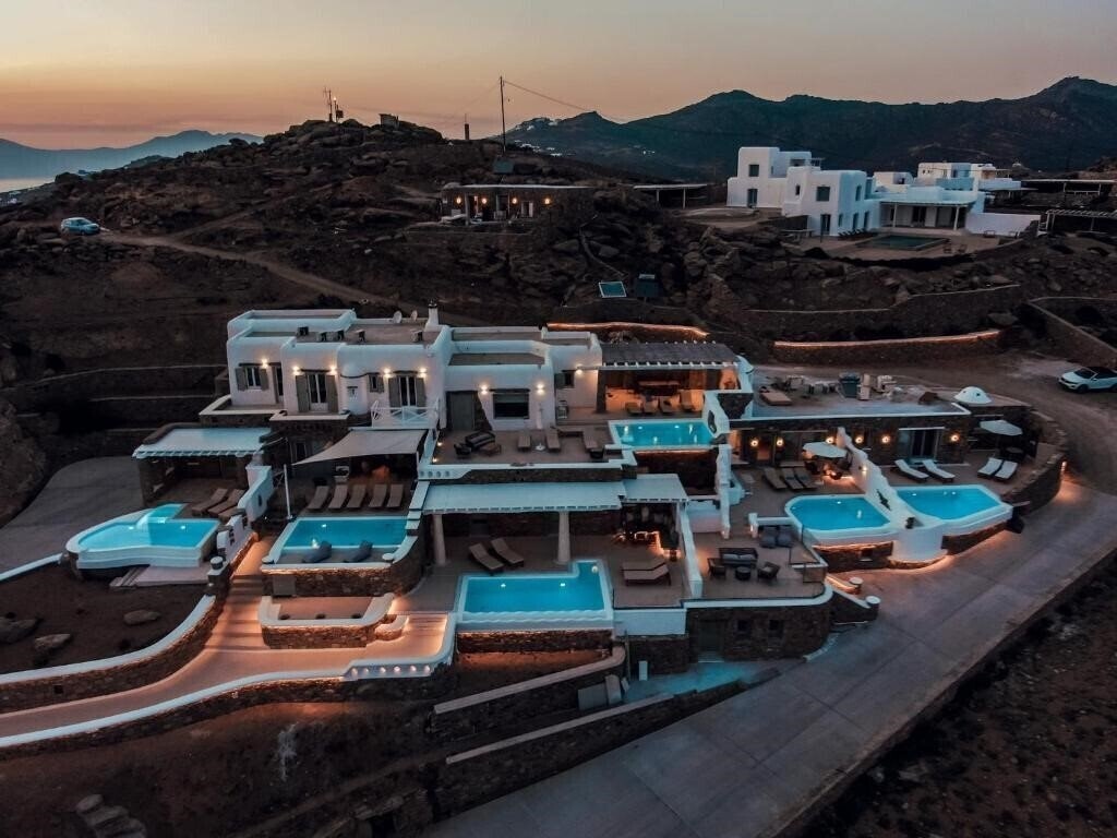 Hotel Mykonos Divino 3*