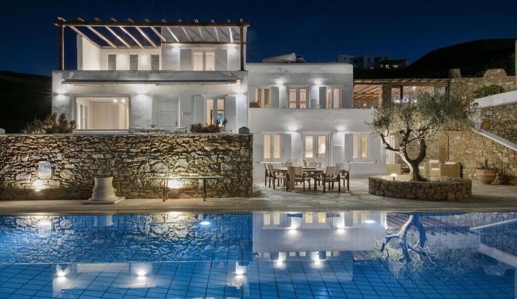 Hotel Villa Galaxy Ftelia Beach 4*