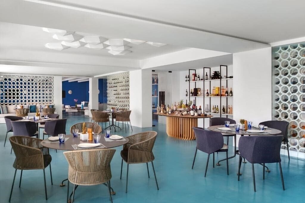 Фото Mykonos Grand 5*