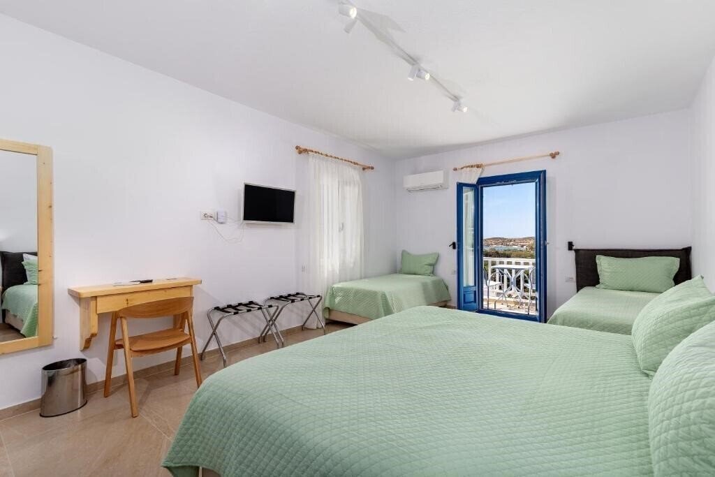 Fotografii Pyrgaki Hotel 3*