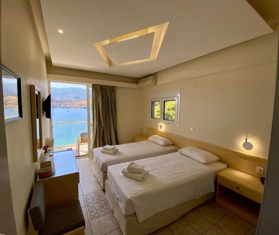 Fotografii New Aegli 3*