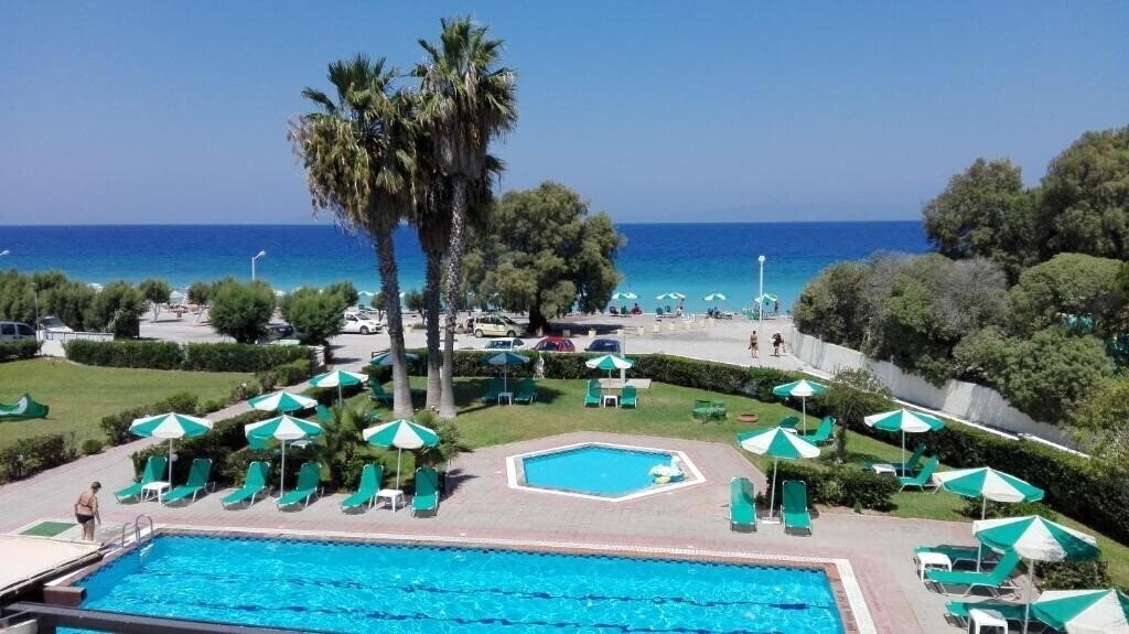 Отель Pylea Beach 3*