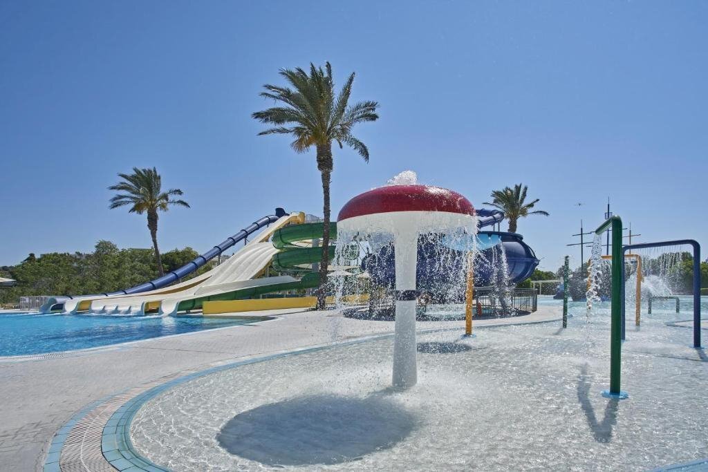 Imaginea Labranda Blue Bay Resort (ex. Blue Bay Beach Hotel, Aqua Beach Blue Bay Club, Family World Aqua Beach) 4*
