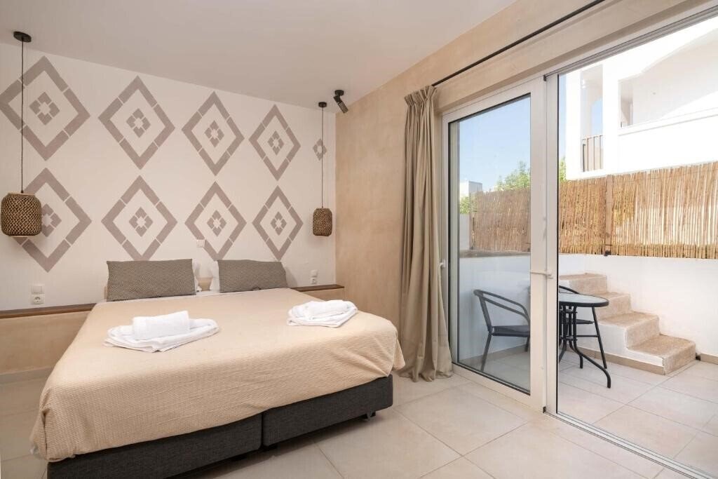 Imaginea Atma Beach Rooms & Suites 3*