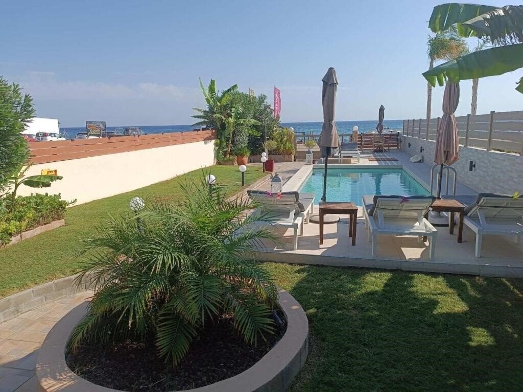 Fotografii Villa Fay 4*