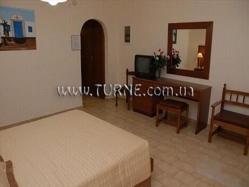 Hotel Paleos Apts 3*