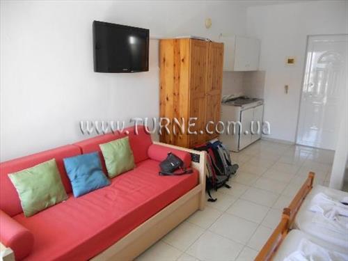 Hotel White Palace Studios 2*