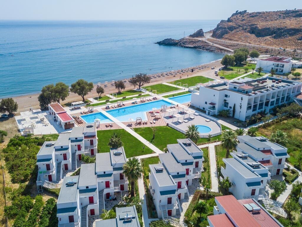 Hotel Kamari Beach Hotel 4*