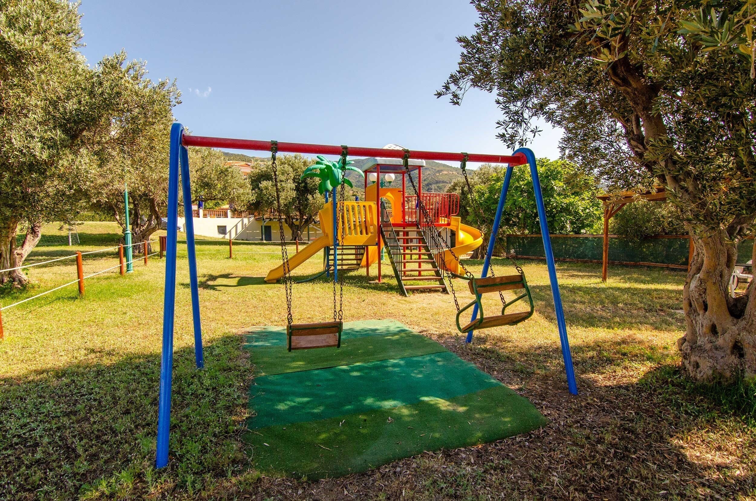 Imaginea Kampos Village Resort 3*