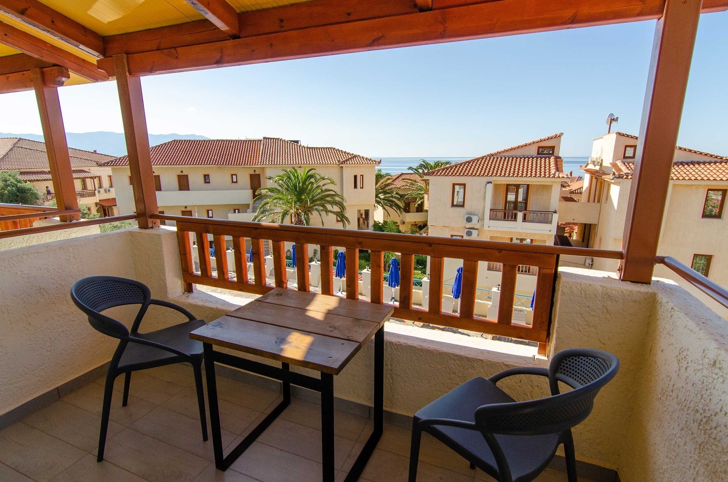 Imaginea Kampos Village Resort 3*