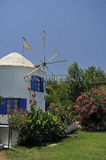 Hotel Anemomilos Suites Fira 2*