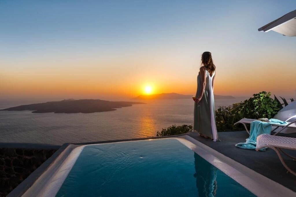 Hotel Adamant Suites 4*