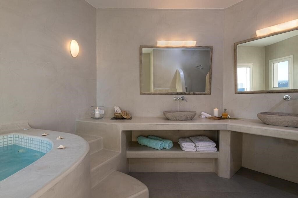 Fotografii Adamant Suites 4*