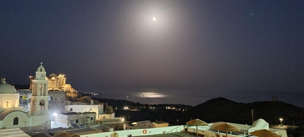 Imaginea Thira'S Dolphin 3*