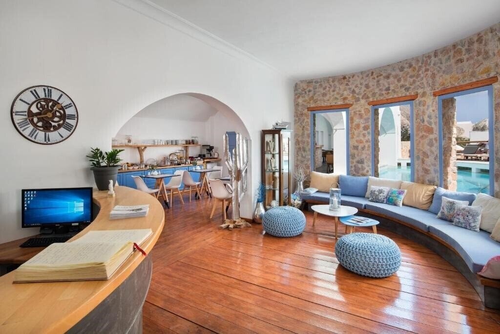 Imaginea Meltemi Suites 4*