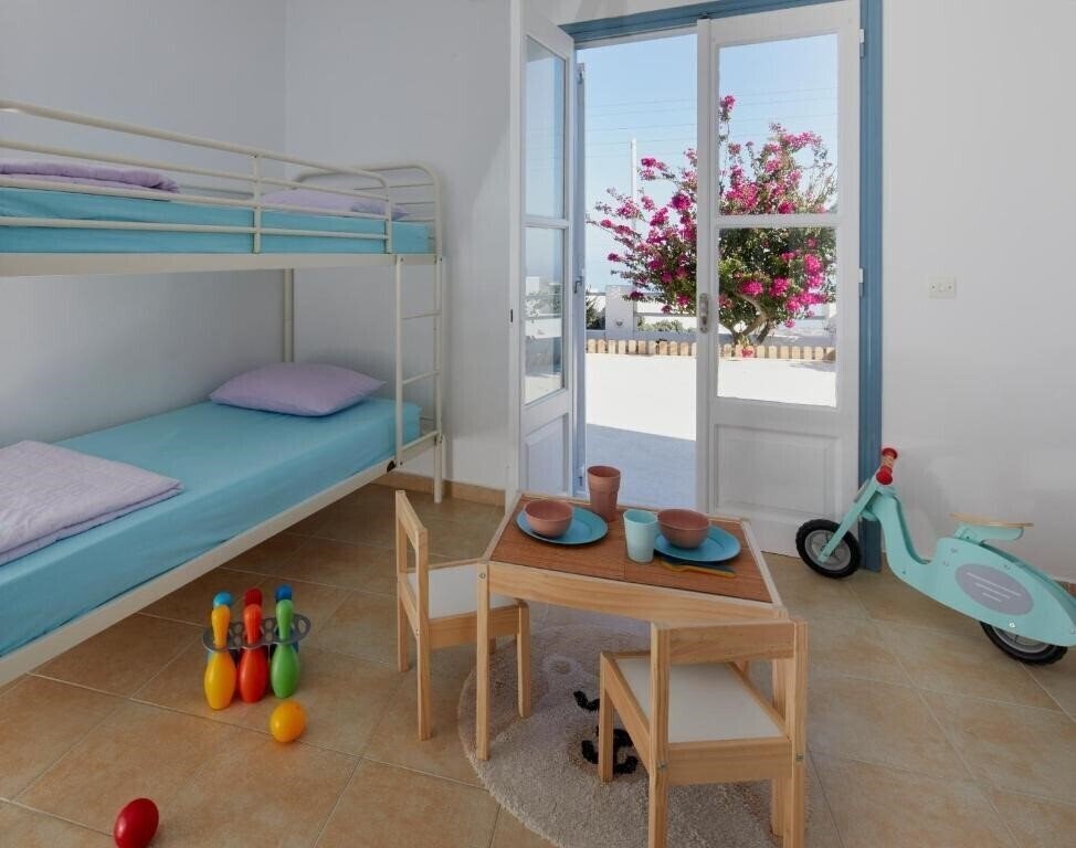 Imaginea Athiri Santorini Family Friendly Hotel 3*